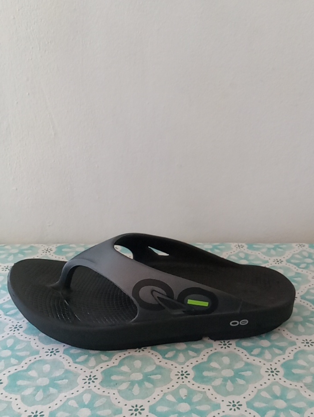 OOFOS Mens Super Comfortable Original Sport Graphite Size 10 Flip Flop Sandals